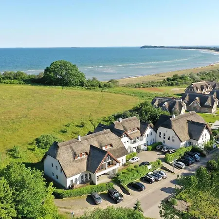 Hotel F-1010 Strandhaus Moenchgut Dz 29 Strandnah, Inkl Fruehstueck Lobbe